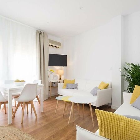 Lyrioshomes Malaga Cervantes Exterior photo